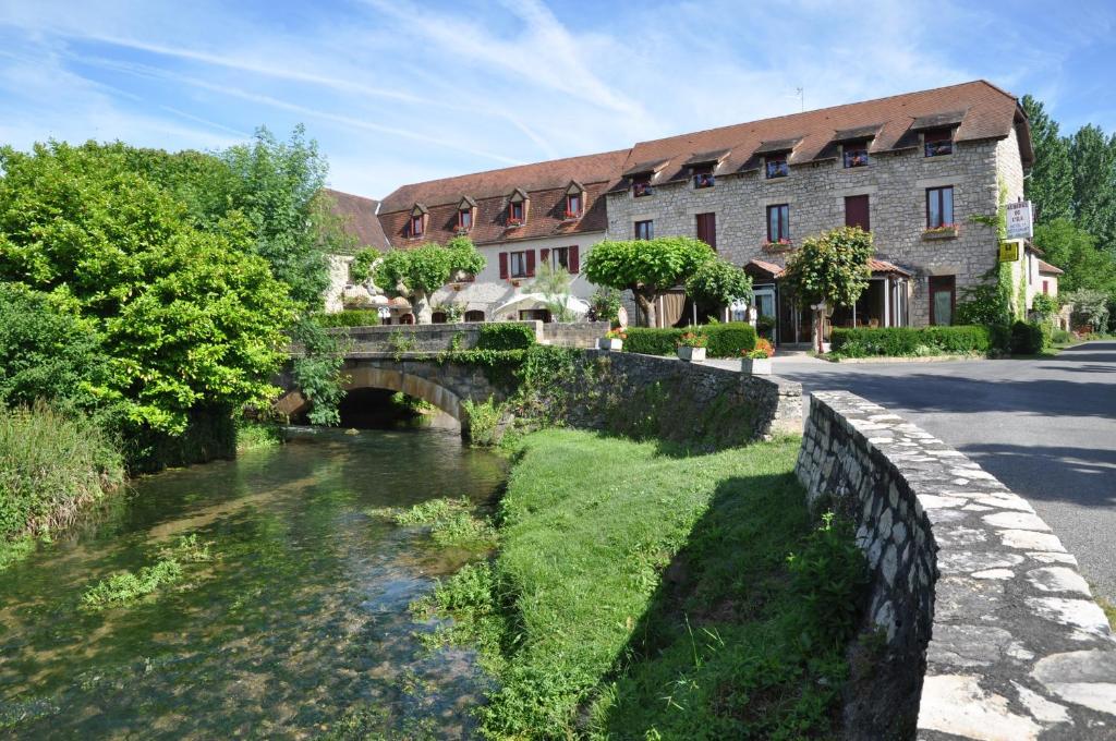 Logis Hotels - Auberge De L'Ile - Hotel 3 Etoiles Et Restaurant Creysse  Exterior photo