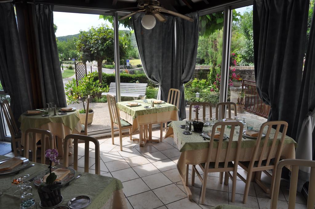 Logis Hotels - Auberge De L'Ile - Hotel 3 Etoiles Et Restaurant Creysse  Exterior photo