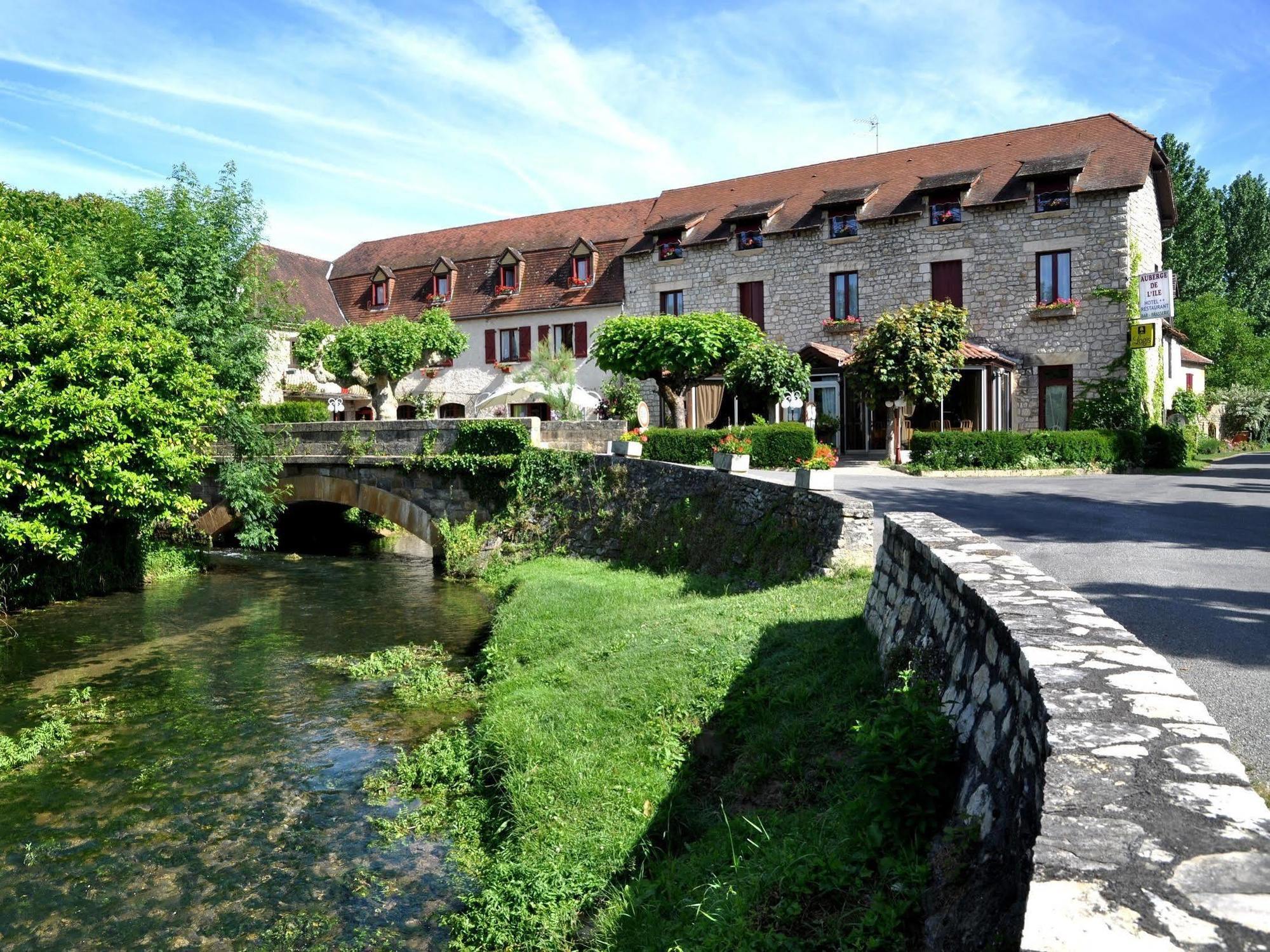 Logis Hotels - Auberge De L'Ile - Hotel 3 Etoiles Et Restaurant Creysse  Exterior photo